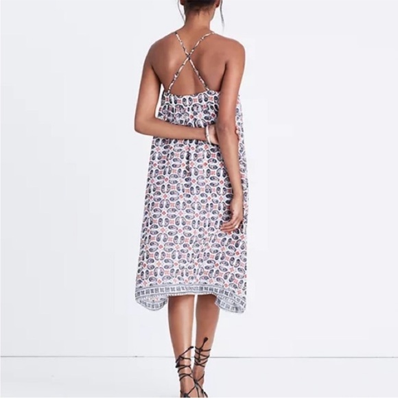 MADEWELL Cross-Back Cami Dress Bandana
Paisley Red White Blur Patriotic 4th July - Picture 2 of 8